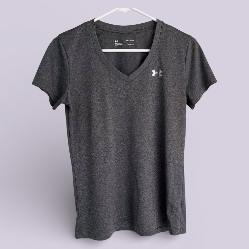 Under Armour Gray Women's Heatgear Loose Fit Short Sleeve Shirt Size S